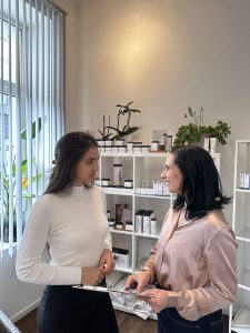 Mehr über den Artikel erfahren Beratung und Neuevaluierung der Haut✨